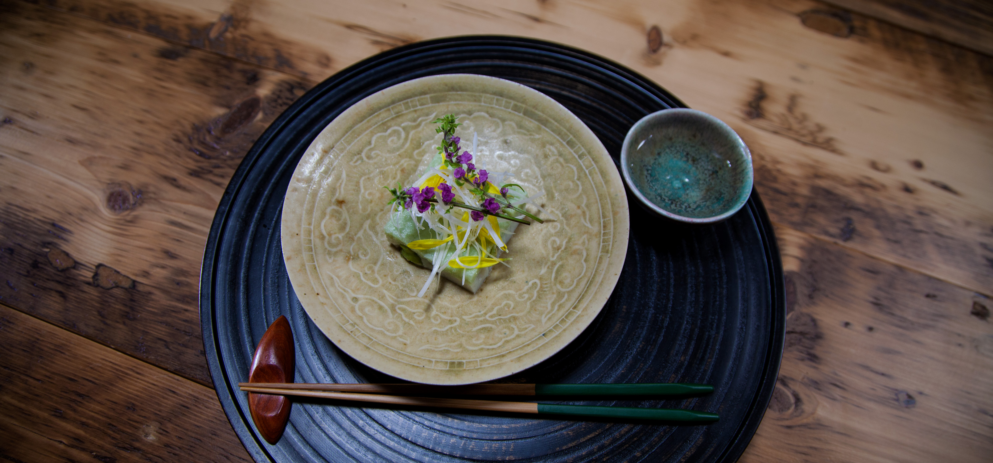 夏のキレイ色 えんどう豆の新丈 料亭の和食レシピ Ryotei Style Jp リョウテイ スタイル