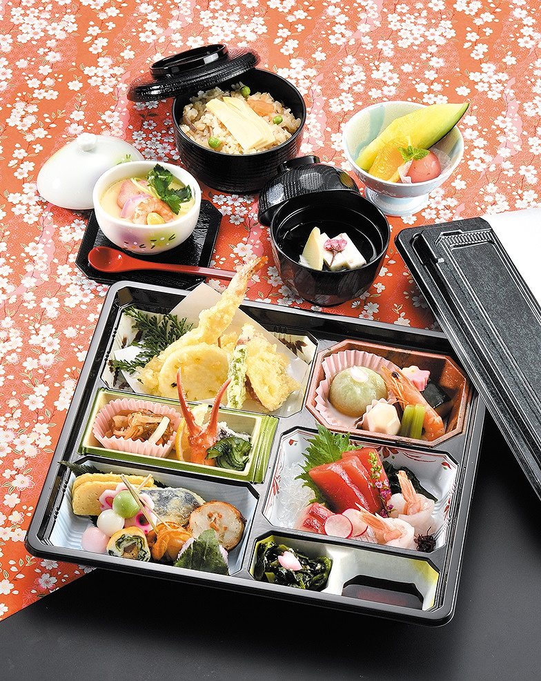 お持ち帰りも可能！ 3種類の「おもてなし箱御膳会席」】 ～ 日本文化を