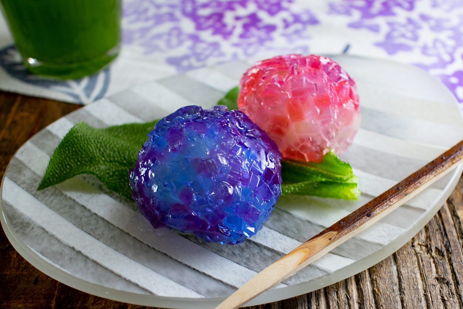赤 青 紫の可愛い和菓子 あじさいゼリー 料亭の和食レシピ Ryotei Style Jp リョウテイ スタイル